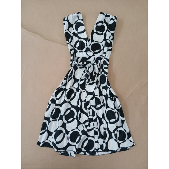 Roulette Satin Dress Black & White Retro Knee Length V Neck - Picture 5 of 6